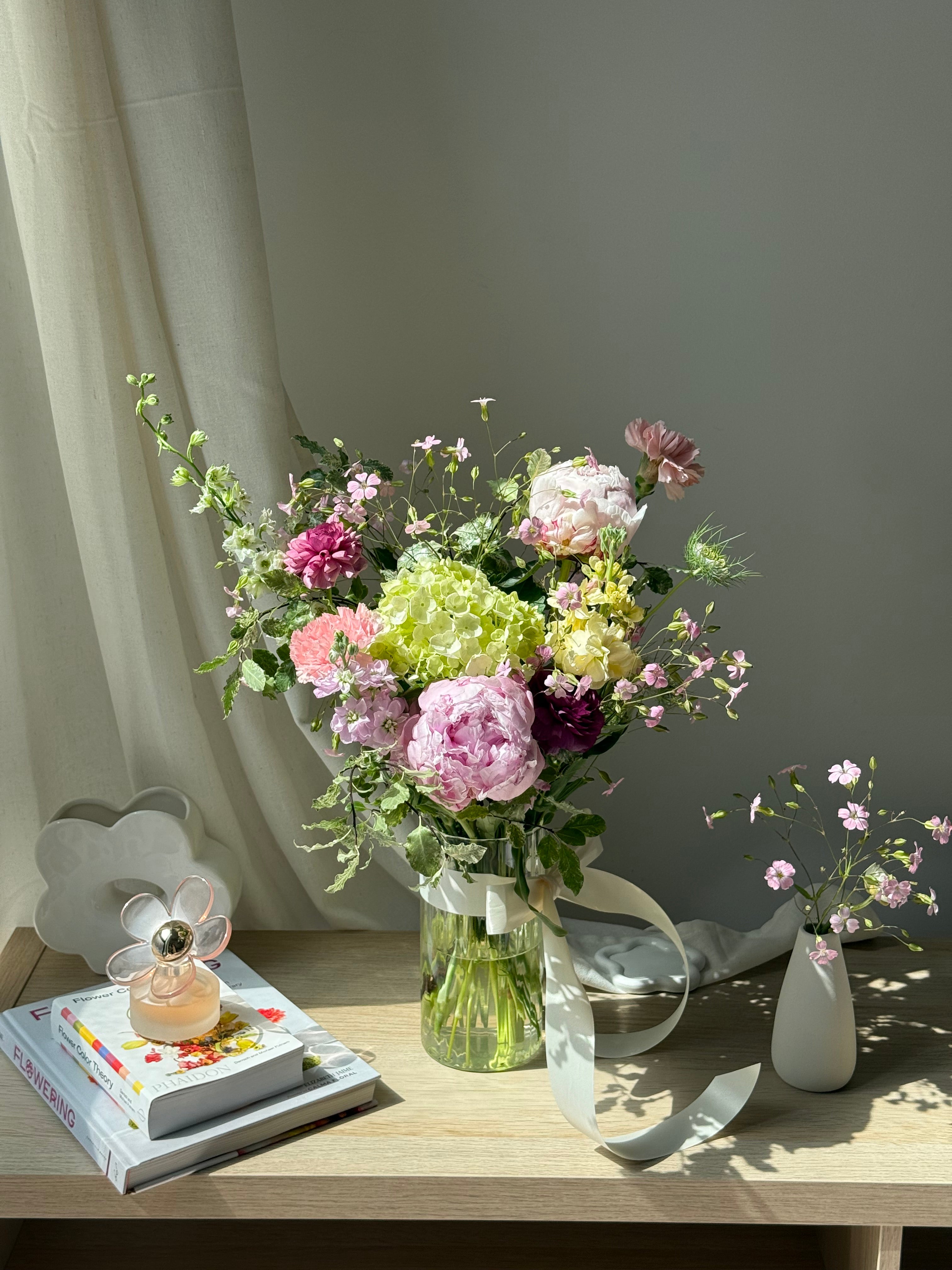 Petal Privé - Floral Subscription